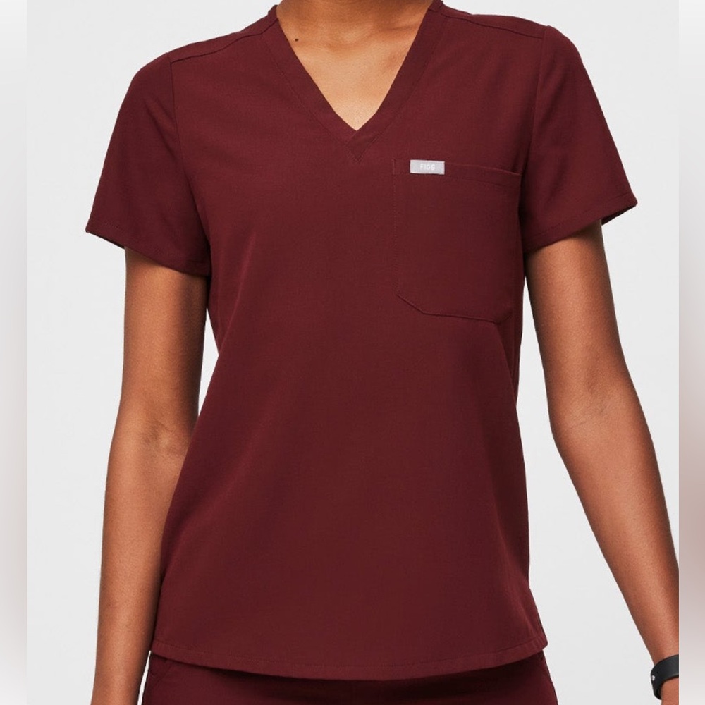 Figs Burgundy Catarina Scrub Top Women’s Large